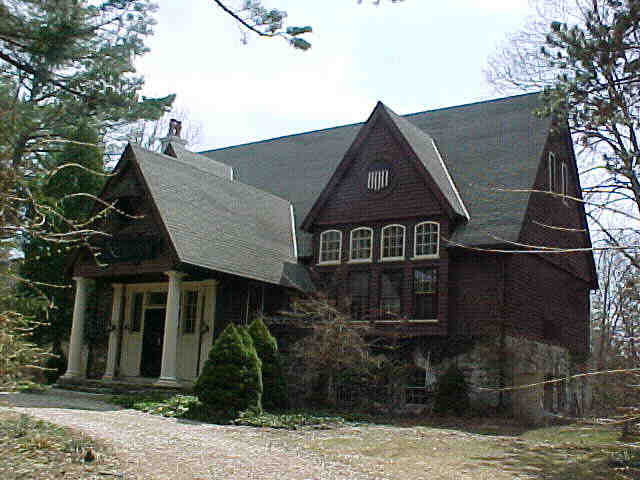 Building photograph for 552 TWIN LAKES ROAD